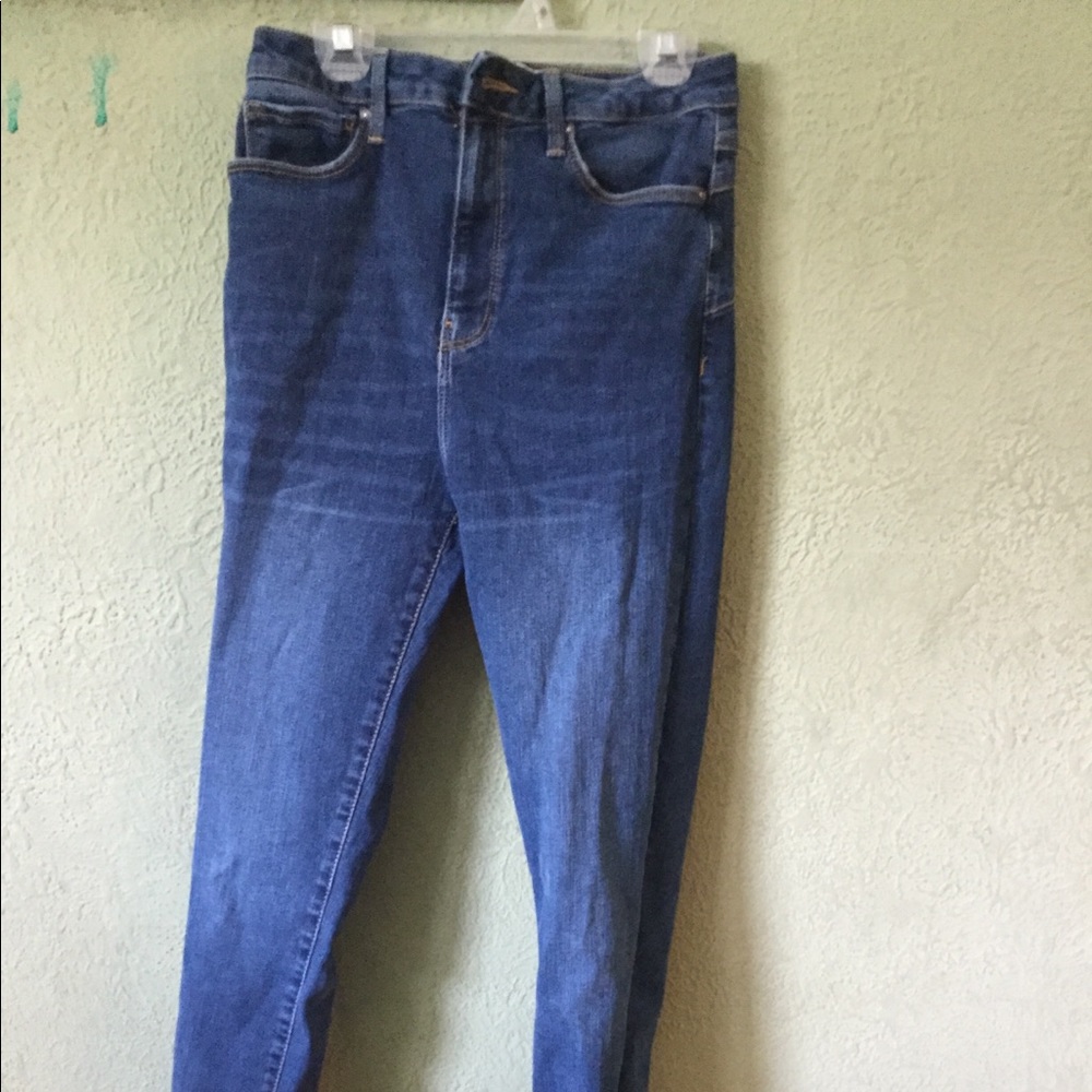 PUSH UP JEANS